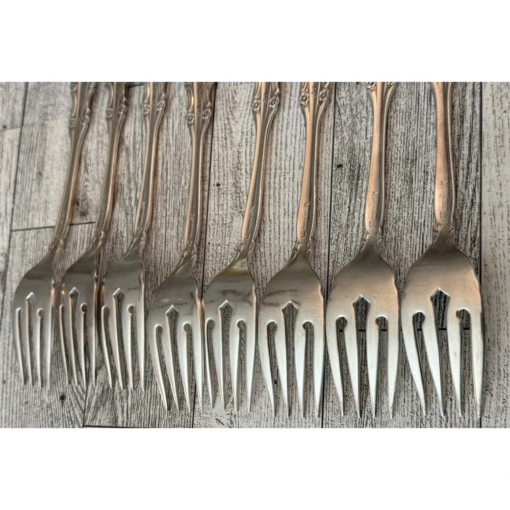 Oneida Community SILVER ARTISTRY Salad Forks Silverplate Set of 8 1965 Vintage